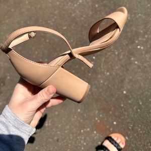 Kelly and Kate nude heels size 6